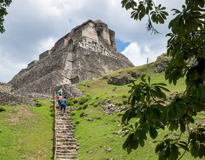 xunantunich